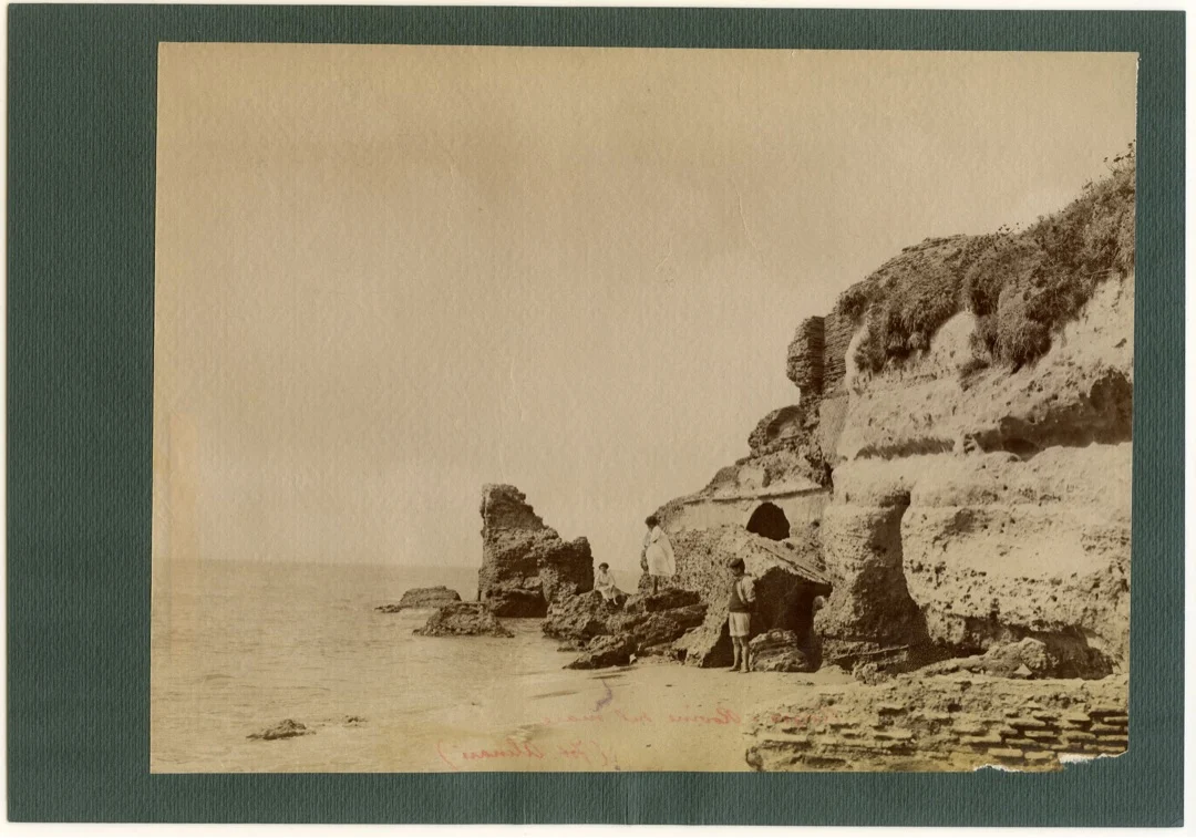 Arco Muto sulla costa di Anzio